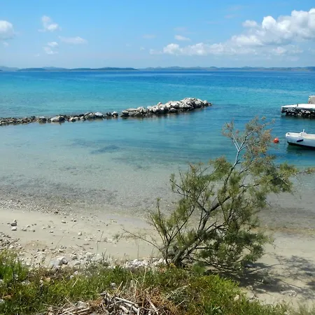 Secluded Fisherman's Cove Nevidjansko Polje, Pasman - 11392 *