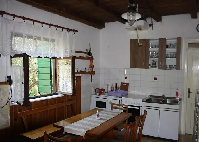 Secluded Fisherman's Cove Nevidjansko Polje, Pasman - 11392 *